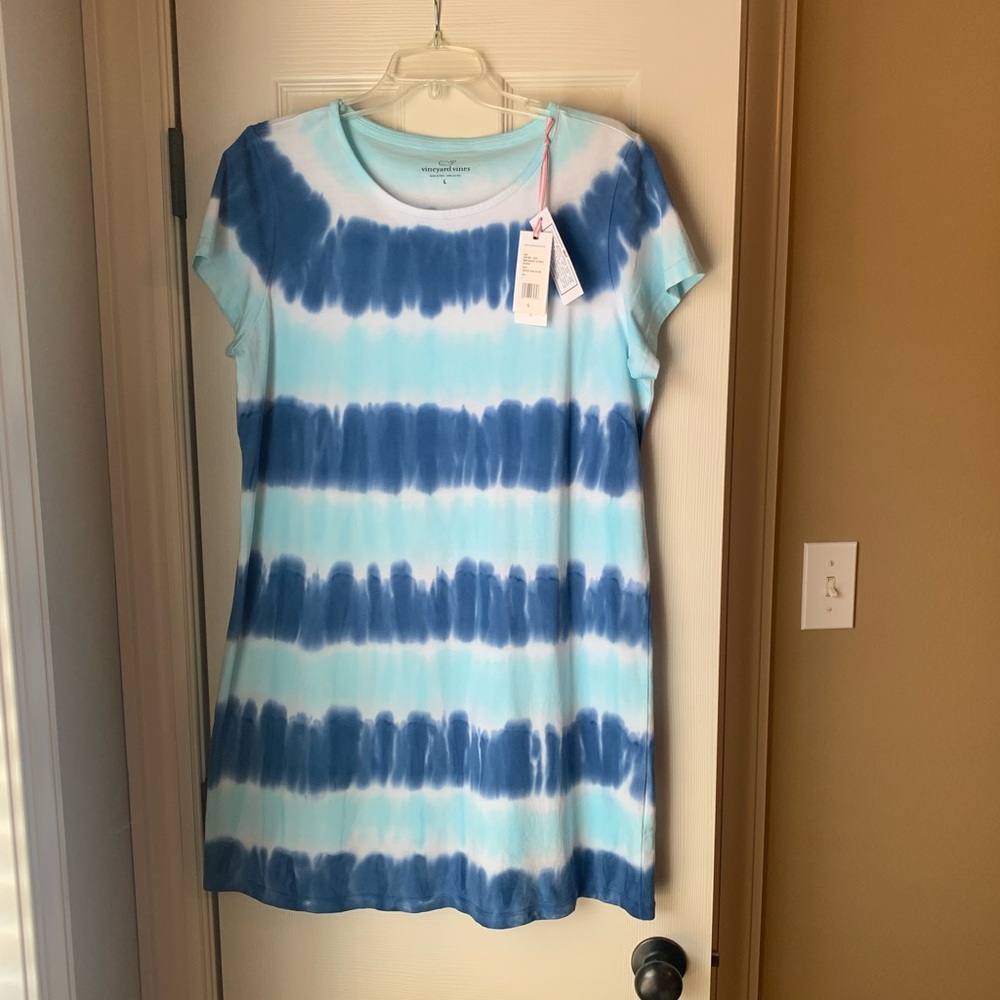 NWT - Vineyard Vines dress - Size L
